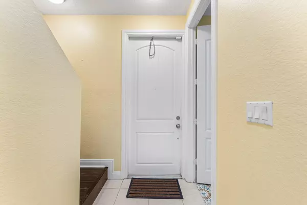 Lake Worth Beach, FL 33460,219 N L ST 107