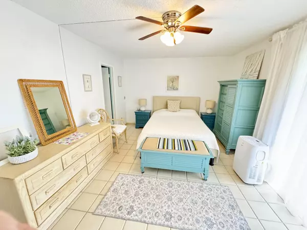 Deerfield Beach, FL 33442,187 Tilford J