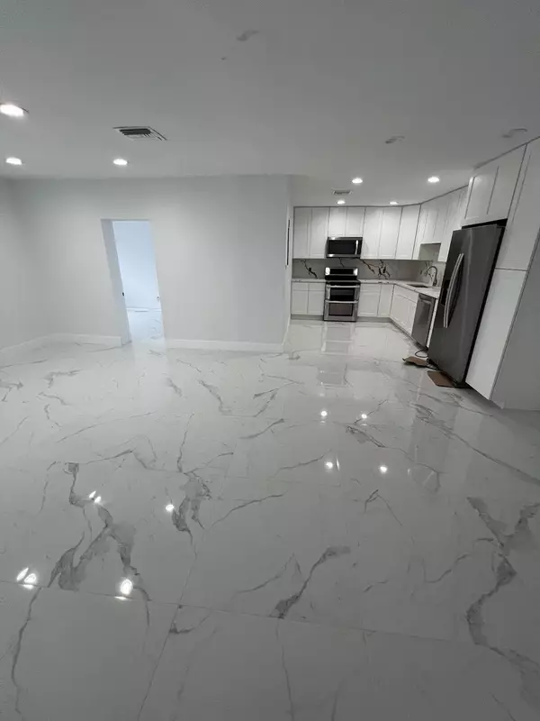 Pompano Beach, FL 33060,700 NW 3rd AVE