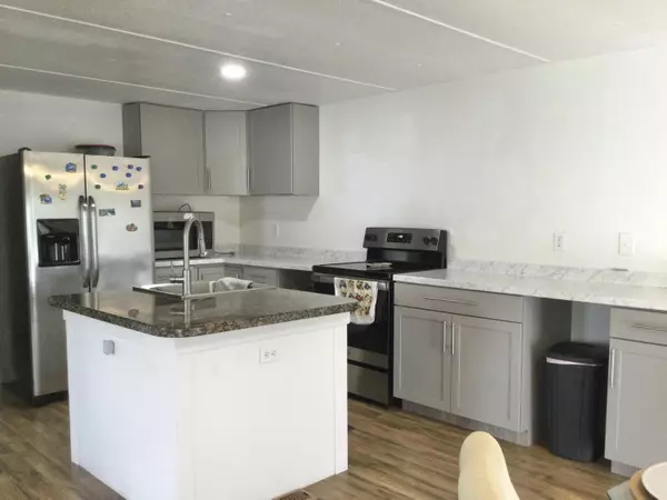 Port Saint Lucie, FL 34952,42 Golf DR