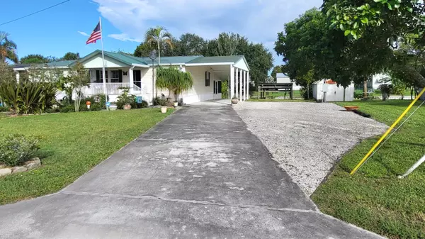 Okeechobee, FL 34974,1118 Trout ST