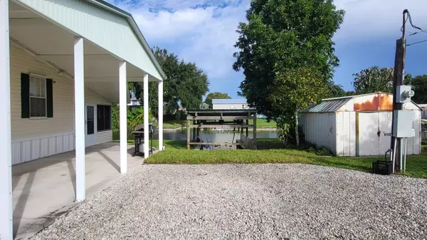 Okeechobee, FL 34974,1118 Trout ST