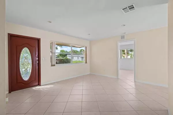 Boynton Beach, FL 33435,1498 NW 1st ST