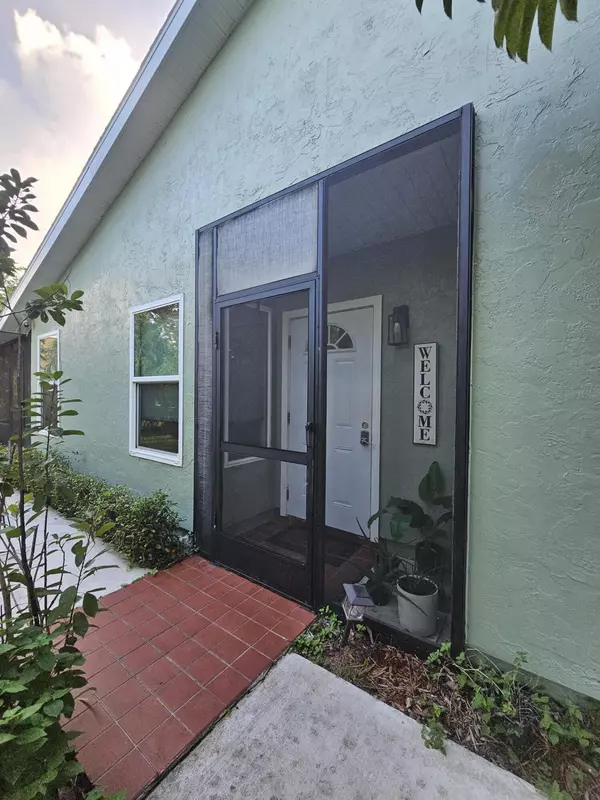 Port Saint Lucie, FL 34952,1434 SE Larkwood CIR