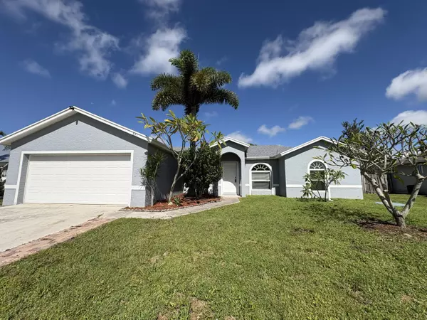 Port Saint Lucie, FL 34983,441 SE Starflower AVE