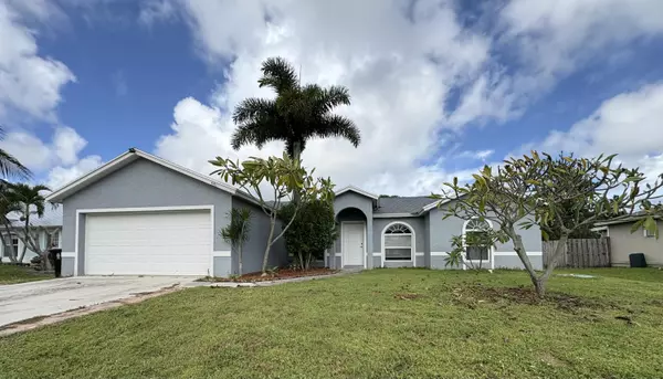Port Saint Lucie, FL 34983,441 SE Starflower AVE