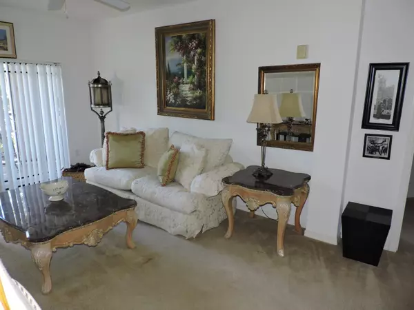 Palm Beach Gardens, FL 33410,2810 Grande Pkwy 113