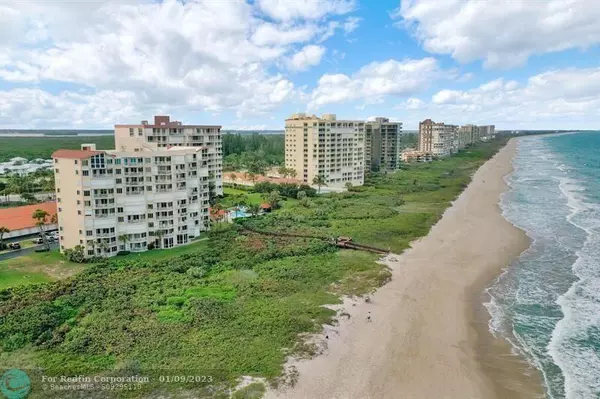 Hutchinson Island, FL 34949,3870 N Highway A1a 906