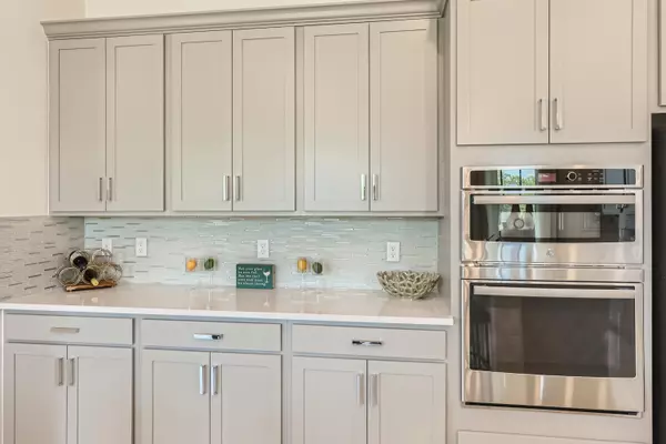Port Saint Lucie, FL 34984,512 SE Fascino CIR