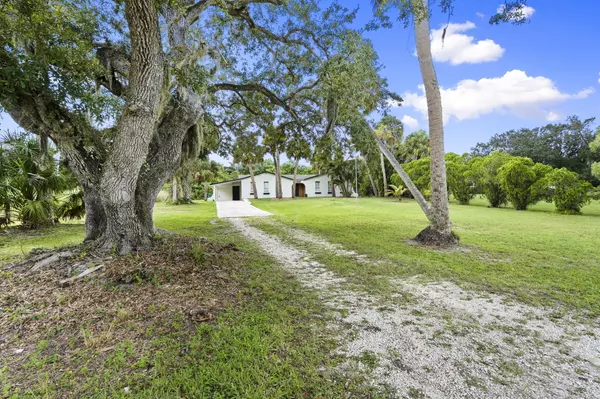 Fort Pierce, FL 34946,4687 N Old Dixie HWY