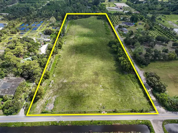 Loxahatchee Groves, FL 33470,2374 A RD