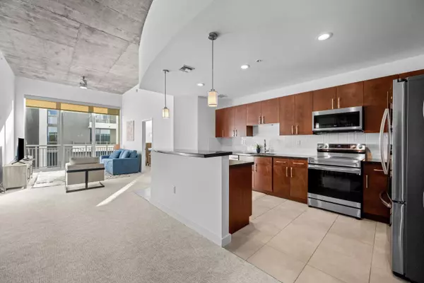 West Palm Beach, FL 33401,300 S Australian AVE 1619