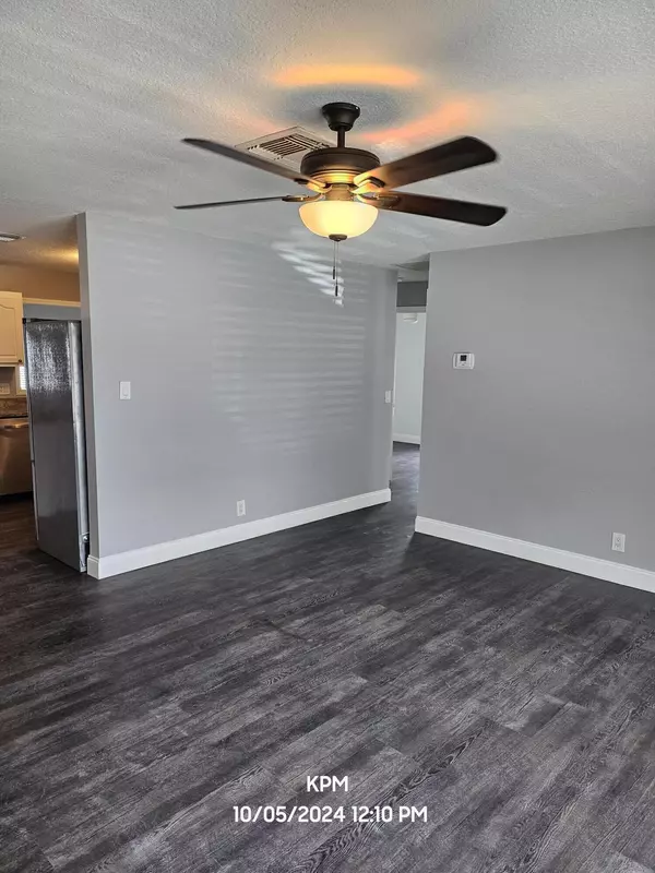 Jupiter, FL 33458,105 Wingate DR