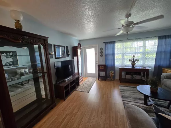 Deerfield Beach, FL 33442,294 Farnham M 294
