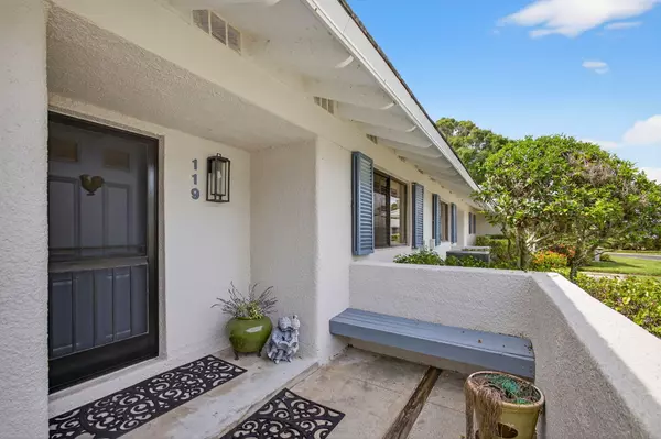 Palm Beach Gardens, FL 33418,119 Club DR