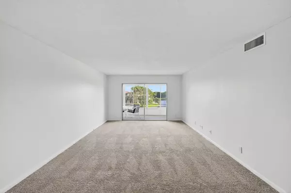 Coconut Creek, FL 33066,2902 Victoria CIR H4
