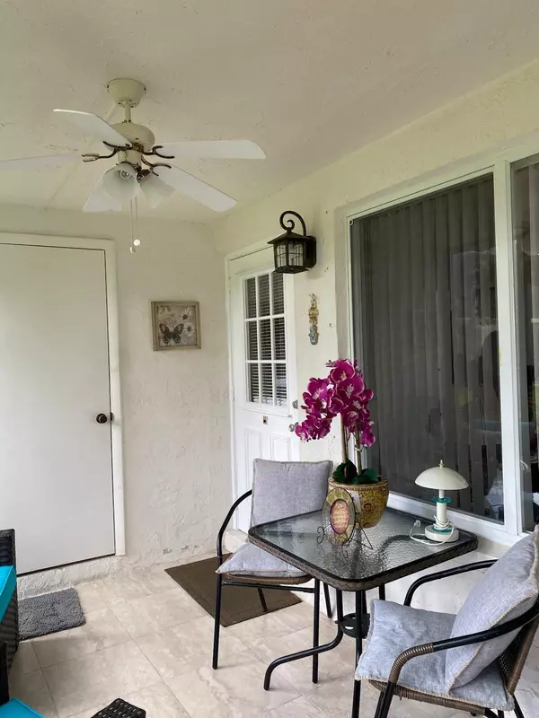 5990 Pine Cone CT C-1, Greenacres, FL 33463