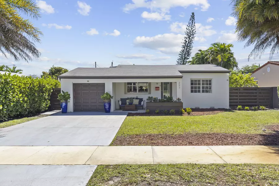 297 Minola DR, Miami Springs, FL 33166