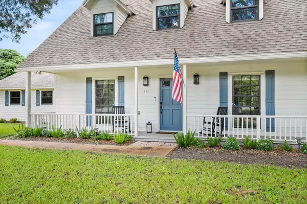 Stuart, FL 34996,217 SE Oriole AVE