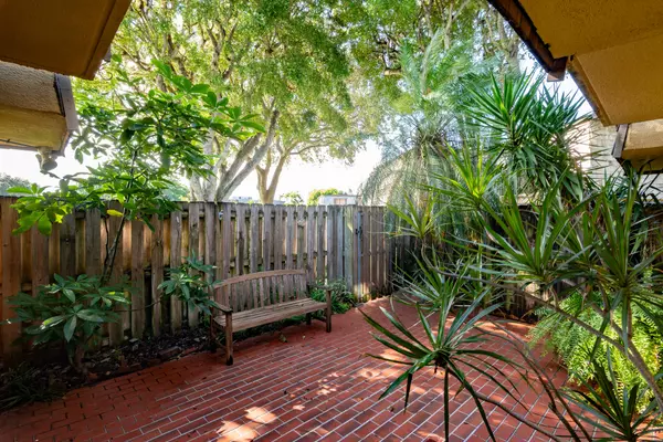 Palm Springs, FL 33461,336 Lake Arbor DR