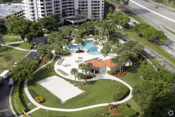 Aventura, FL 33180,3300 NE 191st ST 205
