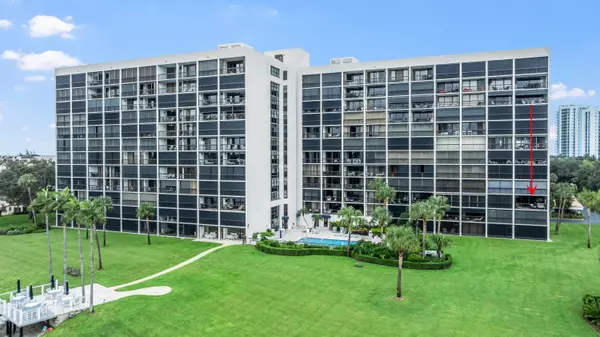 North Palm Beach, FL 33408,356 Golfview RD 301