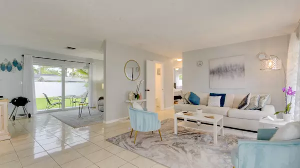 Miami Gardens, FL 33179,71 NE 206th TER