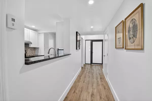 Delray Beach, FL 33445,830 Greensward CT 107-H