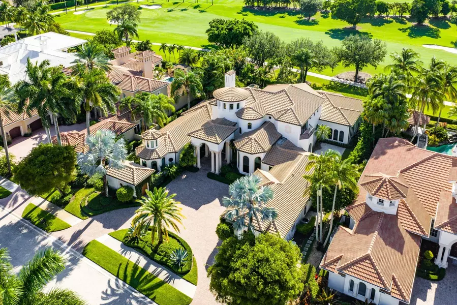 207 Grand Pointe DR, Palm Beach Gardens, FL 33418