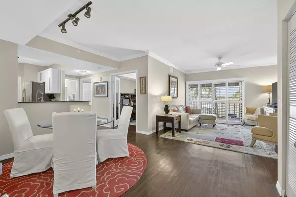 Palm Beach Gardens, FL 33418,4903 Midtown LN 3321