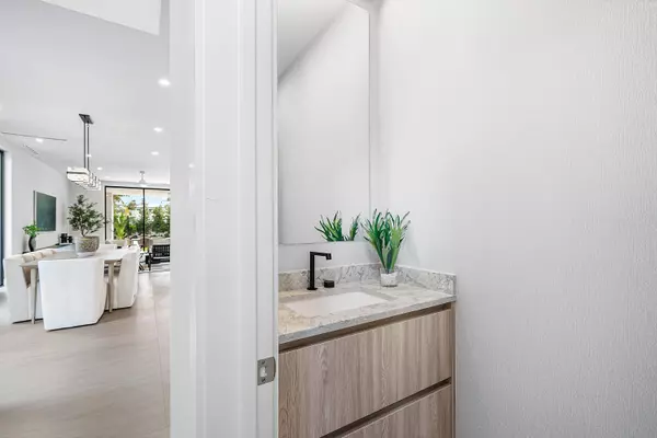 Delray Beach, FL 33483,718 N Lake AVE