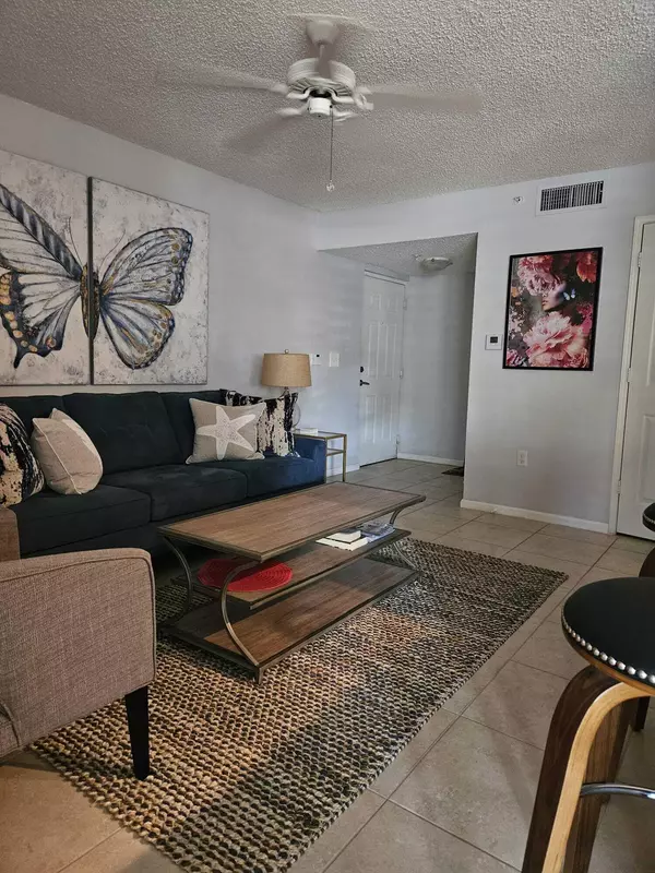 Tequesta, FL 33469,284 Village BLVD 9109