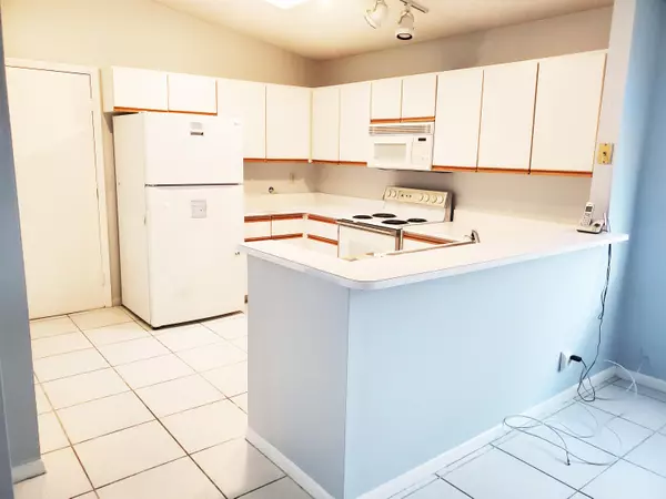 Boynton Beach, FL 33436,8910 Boatswain DR 8910
