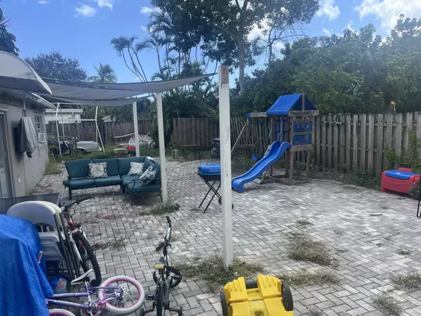 Lake Worth, FL 33461,4150 Lilac CIR