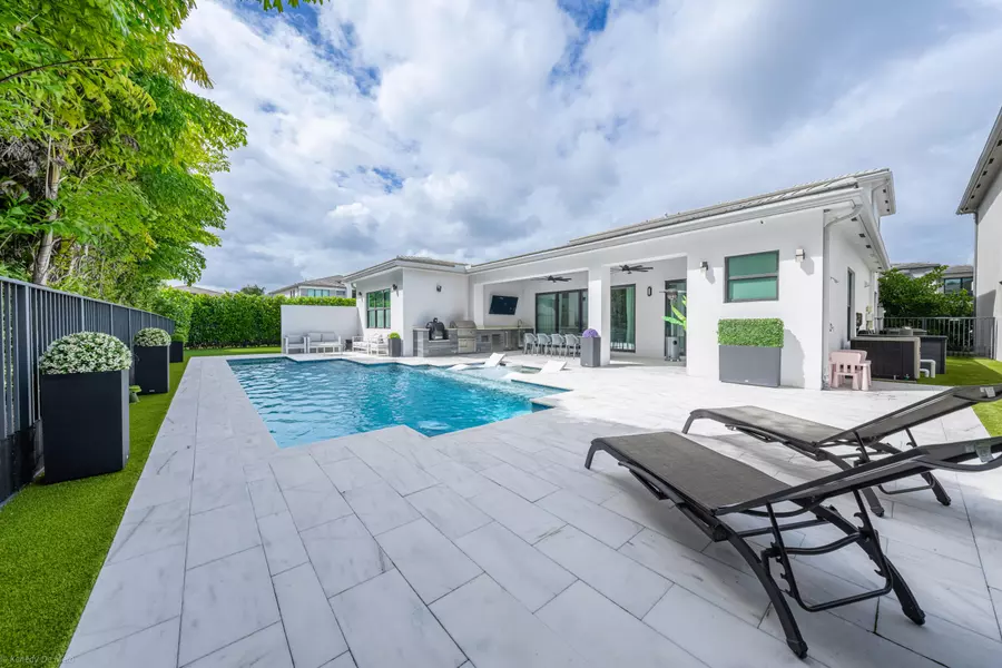 8652 Dream Falls ST, Boca Raton, FL 33496