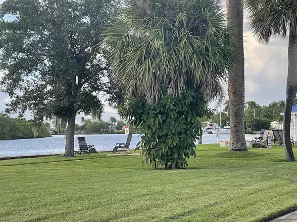 Stuart, FL 34994,3500 S Kanner HWY 135