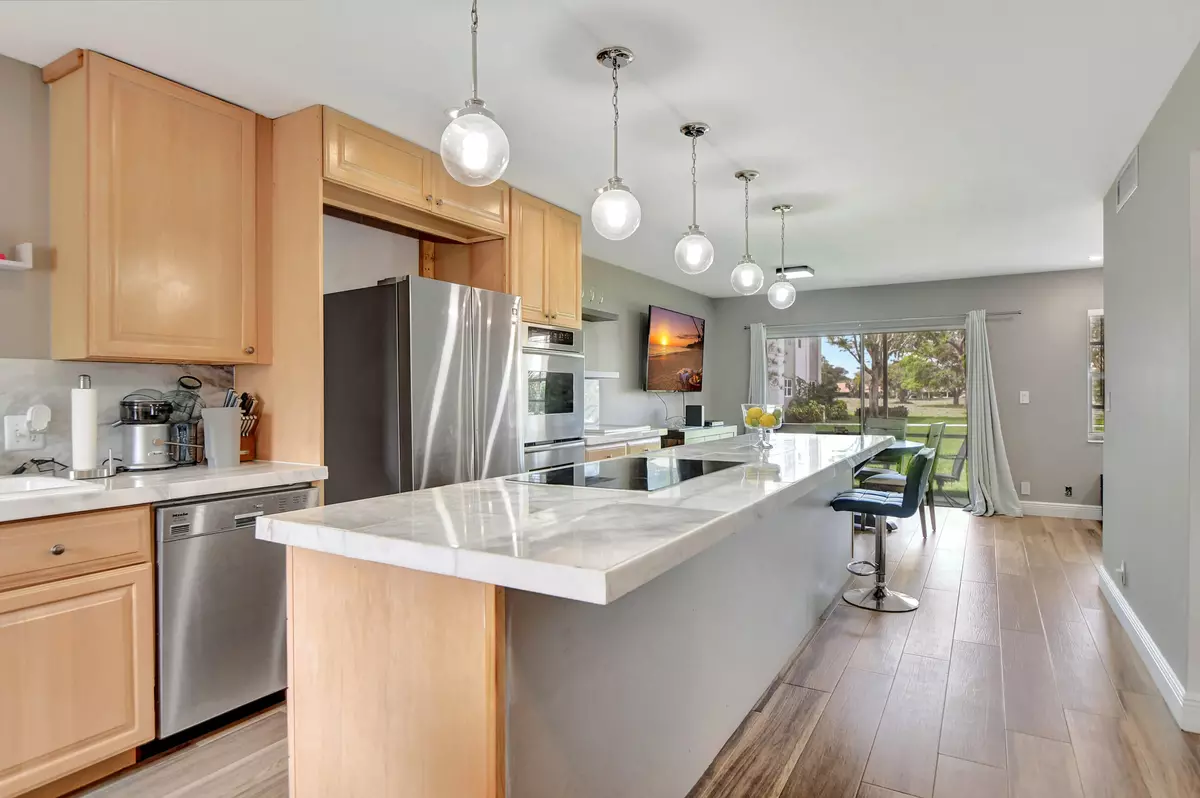 Boca Raton, FL 33487,5601 NW 2nd AVE 116