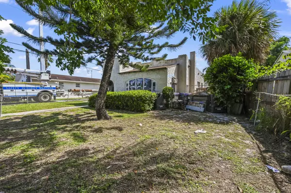 West Palm Beach, FL 33407