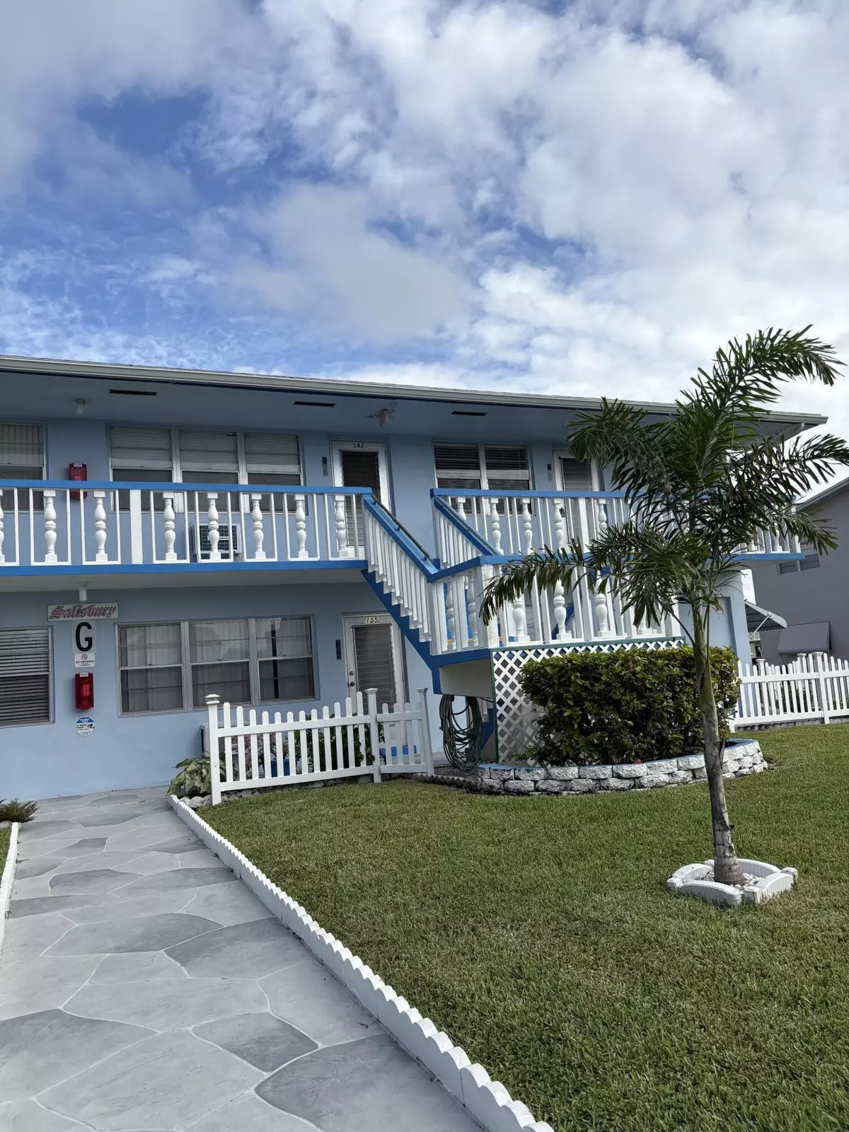 West Palm Beach, FL 33417,168 Salisbury G