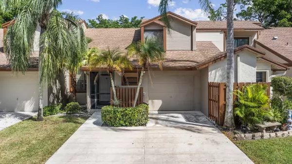 Boca Raton, FL 33428,22384 Thousand Pines LN