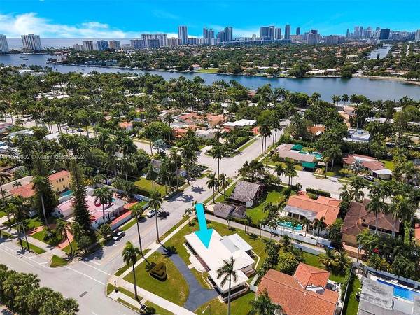 1200 Hollywood BLVD, Hollywood, FL 33019