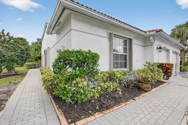 Boynton Beach, FL 33472,8421 Logia CIR