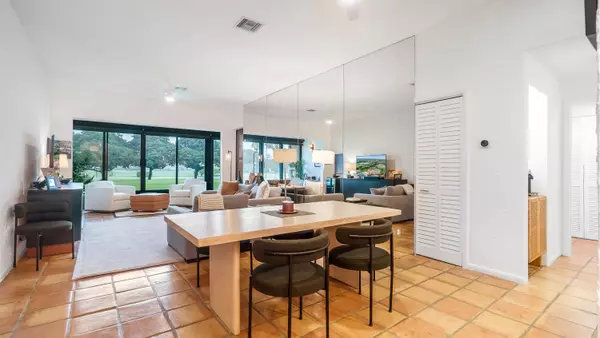 Boca Raton, FL 33433,7495 La Paz BLVD 105