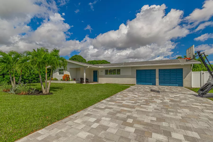 1107 SW 24th AVE, Boynton Beach, FL 33426