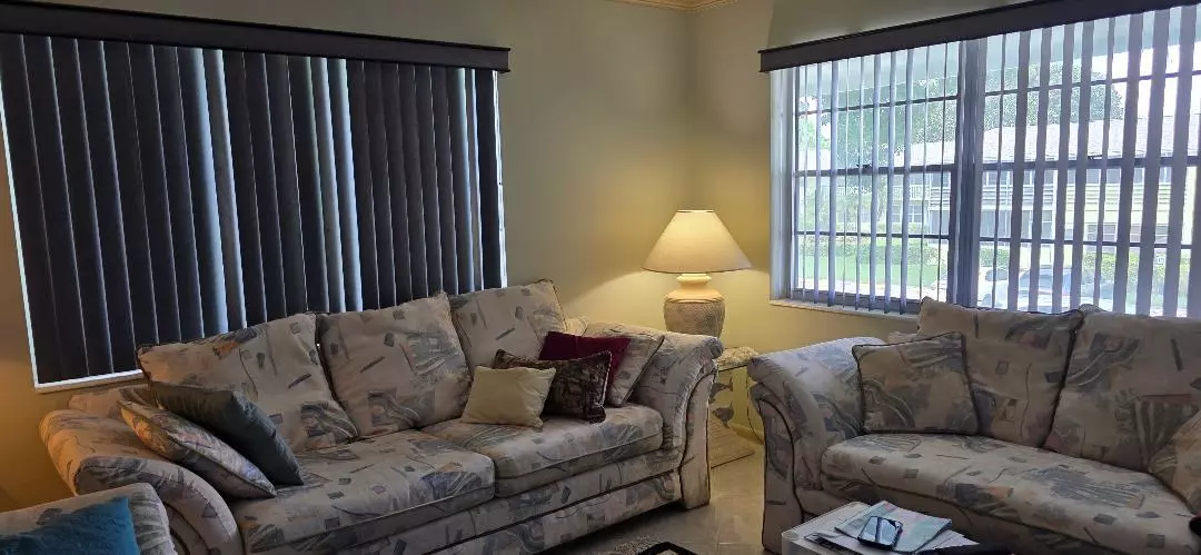 217 Windsor J 217, West Palm Beach, FL 33417