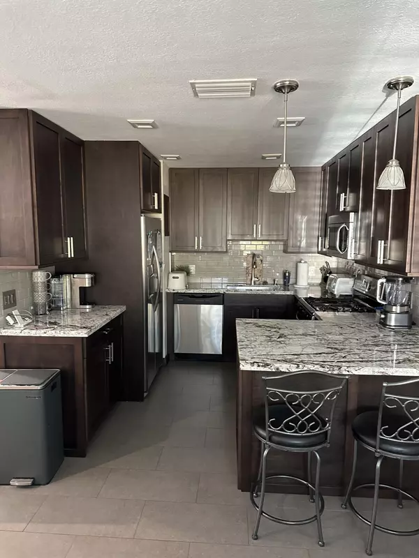 2500 NE 9th ST, Pompano Beach, FL 33062