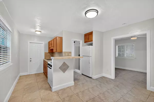 Lake Worth Beach, FL 33460,1330 S N ST Cottage