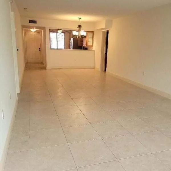 West Palm Beach, FL 33409,2761 Village BLVD 104