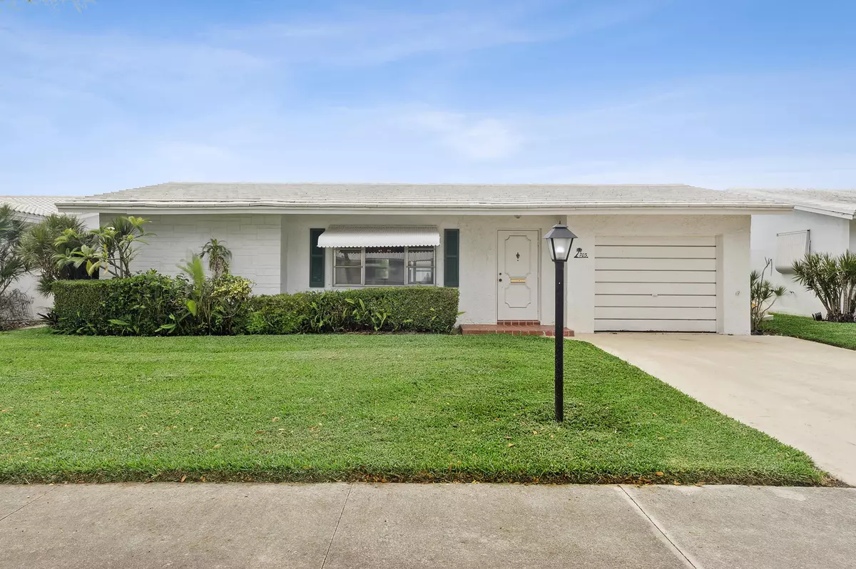 Boynton Beach, FL 33426,703 SW 18th ST