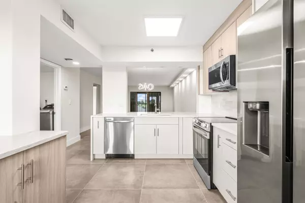 Delray Beach, FL 33484,14425 Strathmore LN 505